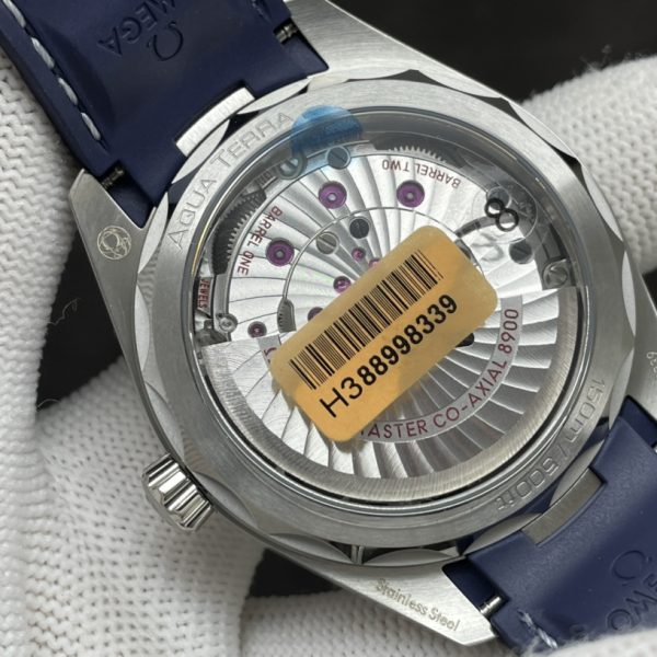 VS Factory Omega Seamaster Aqua Terra 150M 41mm Blue Dial Blue Rubber (220.12.41.21.03.002) — detail view 7