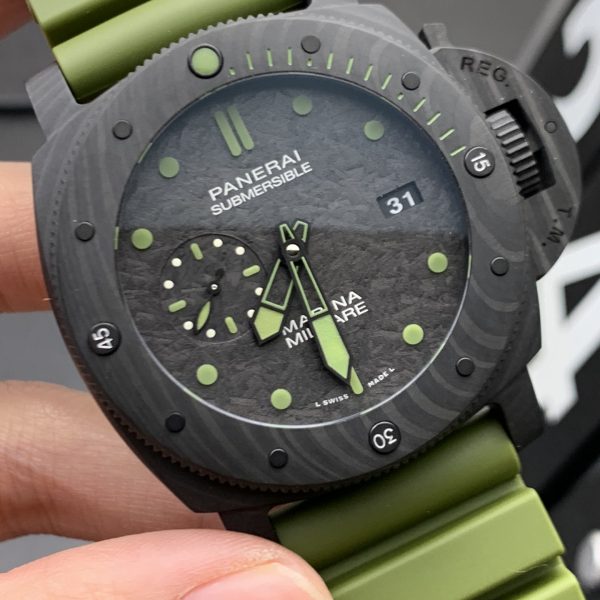 VS Factory Panerai Submersible Marina Militare Carbotech 47mm PAM00961 “COMSUBIN” — detail view 2