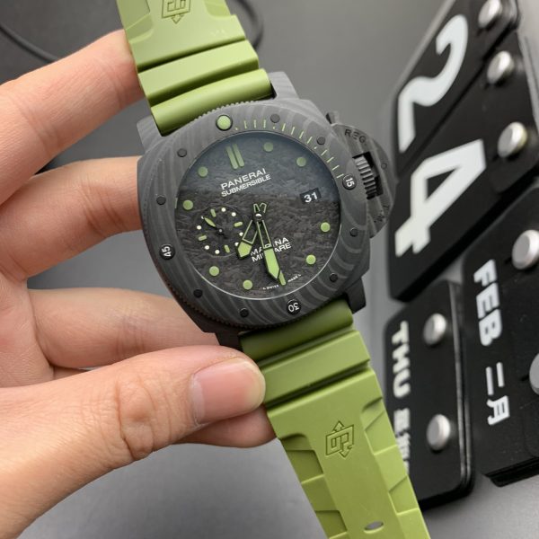 VS Factory Panerai Submersible Marina Militare Carbotech 47mm PAM00961 “COMSUBIN” — detail view 3