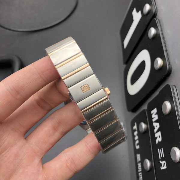 VS Factory Omega Constellation Co-Axial 38mm Two-Tone Silver Dial (123.20.38.21.02.001) — detail view 4