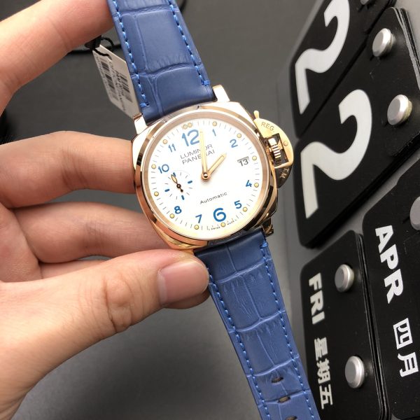 VS Factory Panerai Luminor Due 38mm White Dial (PAM00756) — detail view 2