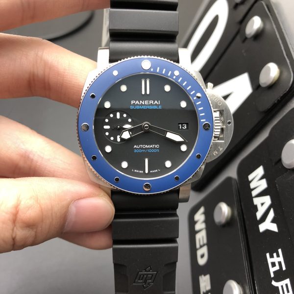 VS Factory Panerai Submersible “Azzurro” 42mm PAM01209 — front product view