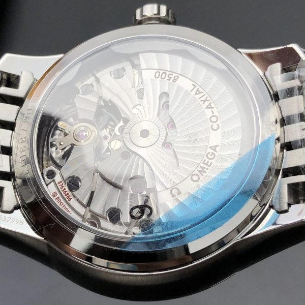 VS Factory Omega De Ville Prestige 39.5mm Black Dial (424.10.40.20.01.001) — detail view 5