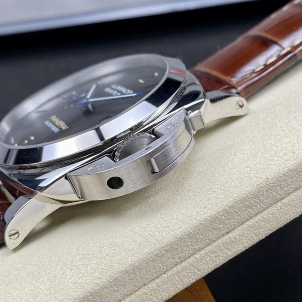 VS Factory Panerai Luminor Marina 44mm Green Sunburst Dial (PAM01116) — detail view 5
