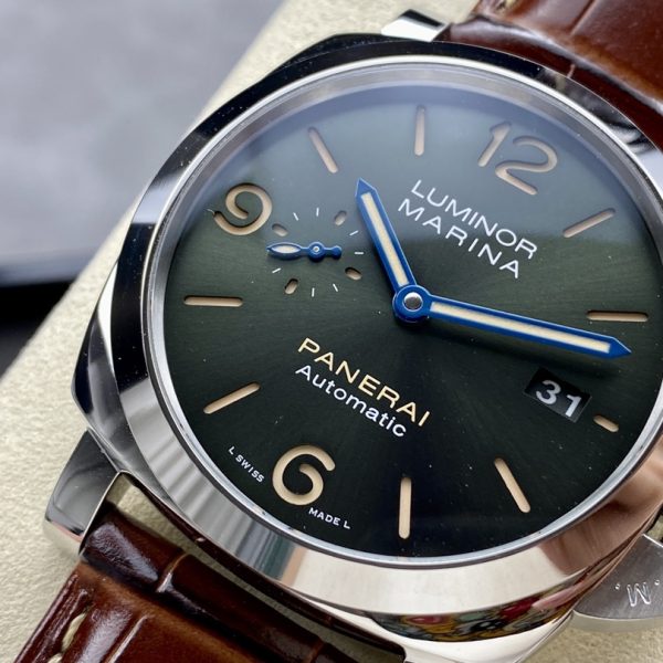 VS Factory Panerai Luminor Marina 44mm Green Sunburst Dial (PAM01116) — detail view 8