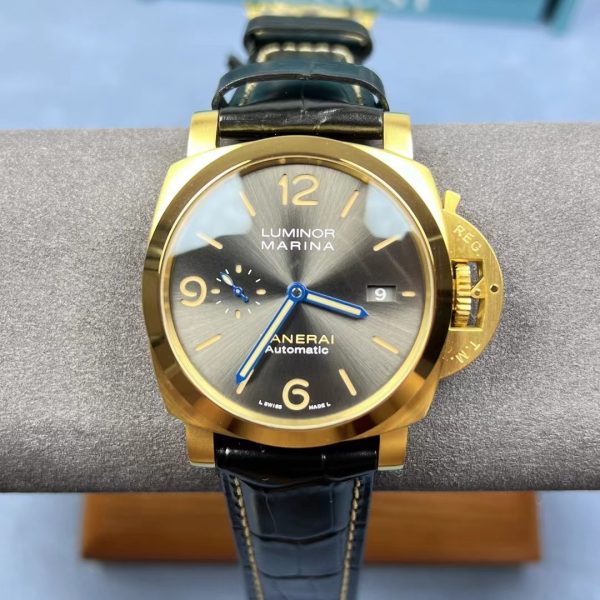 VS Factory Panerai Luminor Marina 44mm Grey Dial Luminous Arabic Numerals Yellow Gold Plated Smooth Bezel… — detail view 1