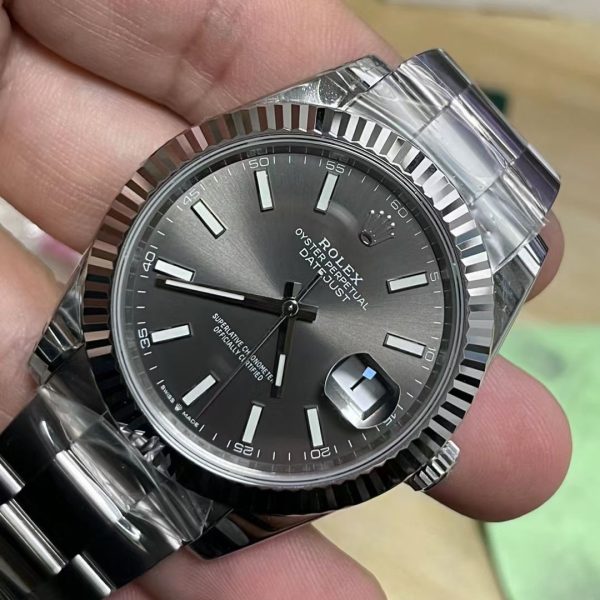VS Factory Rolex Datejust 41mm Sunburst Slate Grey Dial Fluted Bezel Oyster Bracelet (126334) — detail view 3