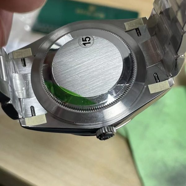VS Factory Rolex Datejust 41mm Sunburst Slate Grey Dial Fluted Bezel Oyster Bracelet (126334) — detail view 8
