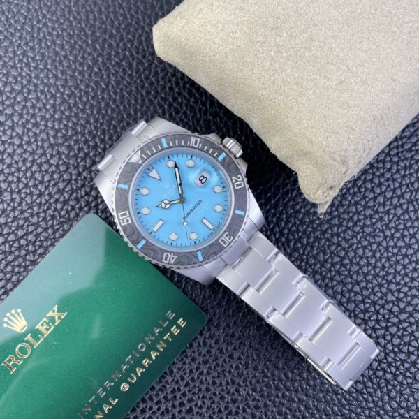 VS Factory Rolex Submariner Date “DiW Tiffany Blue” Carbon Bezel & Matte Case — detail view 4
