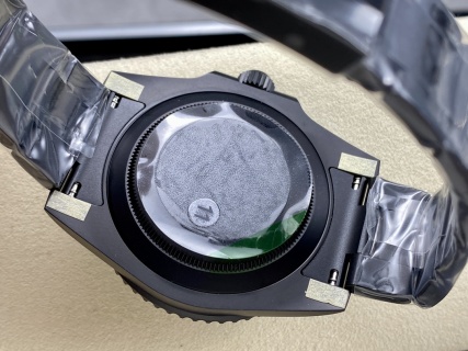 VS Factory Rolex Submariner Date “DiW Stealth Black” PVD & Carbon Bezel — detail view 7