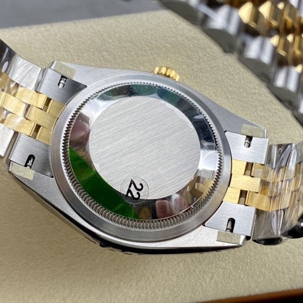 VS Factory Rolex Datejust 36 Two-Tone Yellow Gold Golden Fluted Motif Diamond Dial (126233) — detail view 6