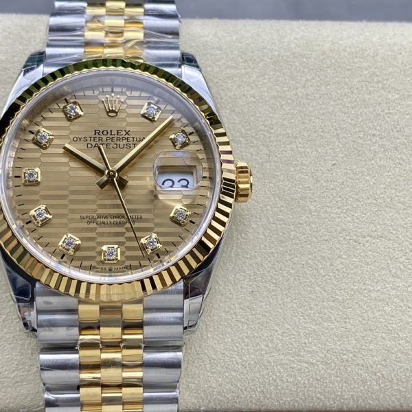 VS Factory Rolex Datejust 36 Two-Tone Yellow Gold Golden Fluted Motif Diamond Dial (126233) — detail view 1