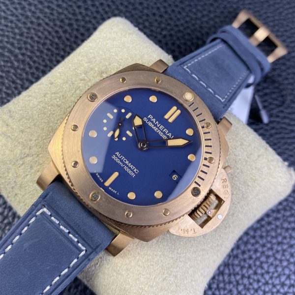 VS Factory Panerai Submersible Bronzo “Blu Abisso” 42mm PAM01074 — detail view 4