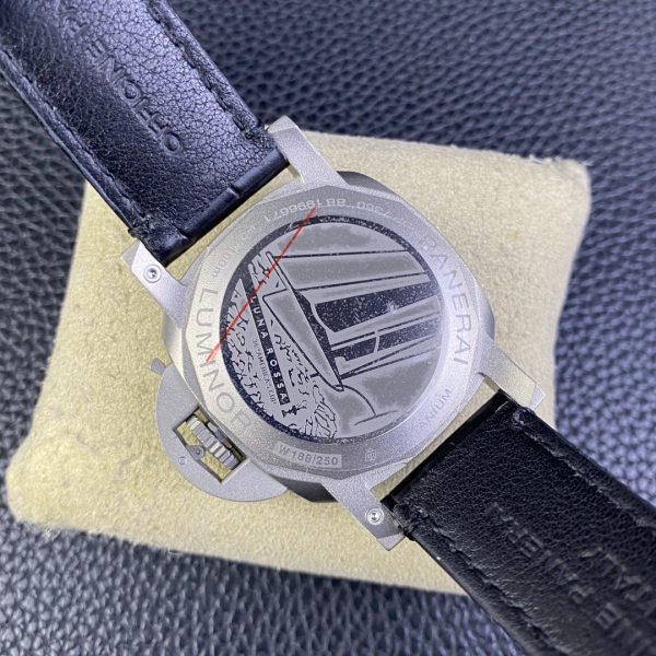VS Factory Panerai Luminor Luna Rossa GMT 44mm PAM01036 – DDP.9010/GMT — detail view 8