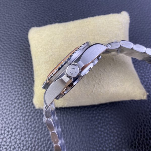 VS Factory Omega Seamaster Ultra Deep 45.5mm Orange Bezel Grey Dial (215.30.46.21.06.001) — detail view 4
