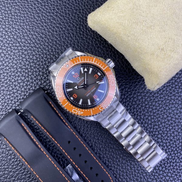 VS Factory Omega Seamaster Ultra Deep 45.5mm Orange Bezel Grey Dial (215.30.46.21.06.001) — detail view 8