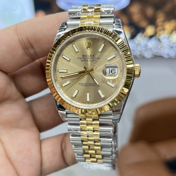VS Factory Rolex Datejust 41mm Two-Tone Yellow Gold Champagne Dial Fluted Bezel Jubilee Bracelet (126333) — detail view 2