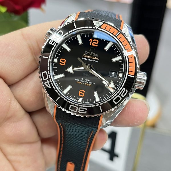 VS Factory Omega Seamaster Planet Ocean 600M 43.5mm Black/Orange Dial (215.32.44.21.01.001) — detail view 7