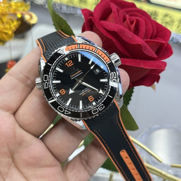VS Factory Omega Seamaster Planet Ocean 600M 43.5mm Black/Orange Dial (215.32.44.21.01.001) — detail view 8