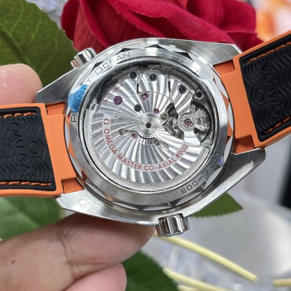 VS Factory Omega Seamaster Planet Ocean 600M 43.5mm Black/Orange Dial (215.32.44.21.01.001) — detail view 9