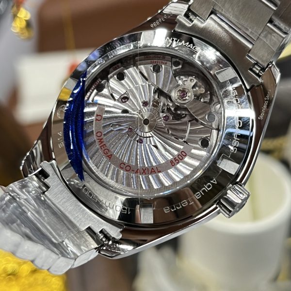 VS Factory Omega Seamaster Aqua Terra 150M 41.5mm Blue Vertical Teak Dial (231.10.42.21.03.003) — detail view 7