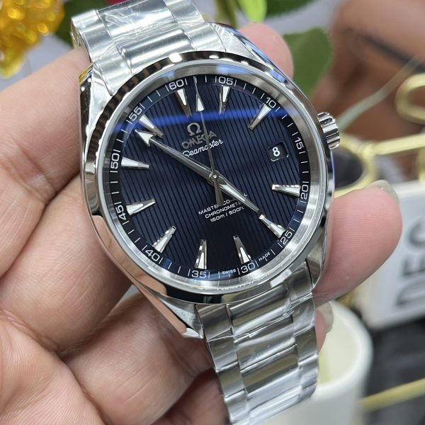VS Factory Omega Seamaster Aqua Terra 150M 41.5mm Blue Vertical Teak Dial (231.10.42.21.03.003) — detail view 2