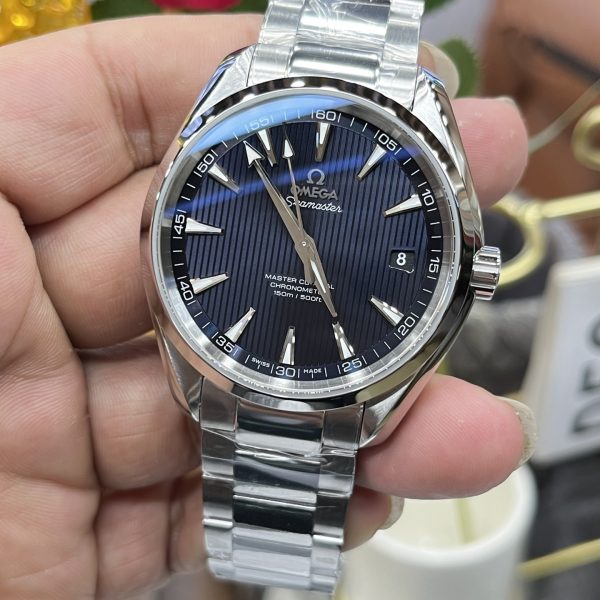 VS Factory Omega Seamaster Aqua Terra 150M 41.5mm Blue Vertical Teak Dial (231.10.42.21.03.003) — detail view 4