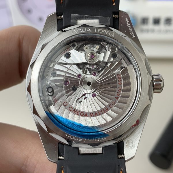 VS Factory Omega Seamaster Aqua Terra 150M 41mm White Dial Orange Rubber Strap (220.12.41.21.02.002) — detail view 4
