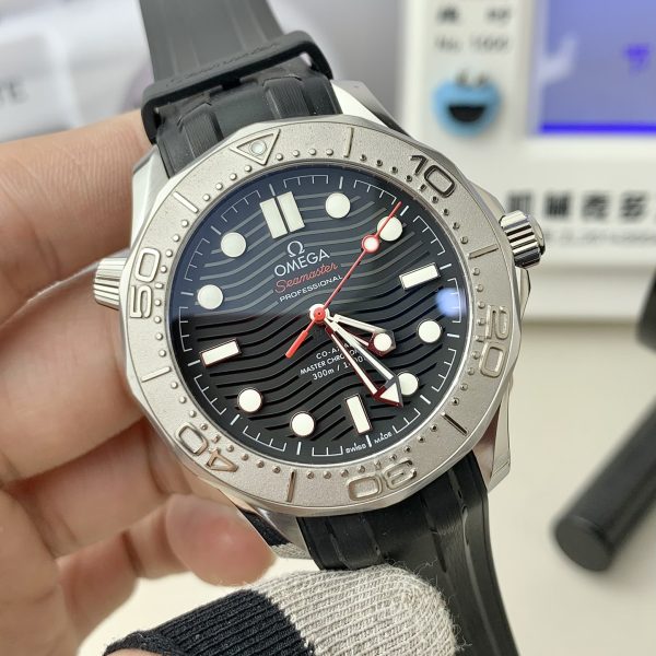 VS Factory Omega Seamaster Diver 300M 42mm “Nekton Edition” Titanium Bezel Black Rubber Strap… — detail view 2