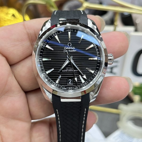 VS Factory Omega Seamaster Aqua Terra 150M 41mm Black Dial Black Rubber Strap (220.12.41.21.01.001) — front product view
