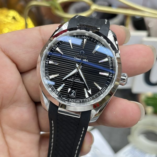 VS Factory Omega Seamaster Aqua Terra 150M 41mm Black Dial Black Rubber Strap (220.12.41.21.01.001) — detail view 2