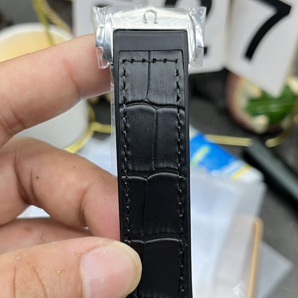 VS Factory Omega Constellation 41mm Steel Black Ceramic Bezel Silver Silk Dial (131.33.41.21.06.001) — detail view 8