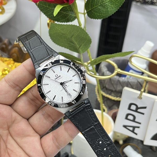 VS Factory Omega Constellation 41mm Steel Black Ceramic Bezel Silver Silk Dial (131.33.41.21.06.001) — detail view 6