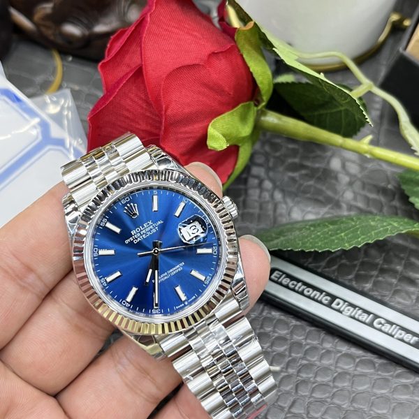 VS Factory Rolex Datejust 41mm Blue Sunburst Dial Fluted Bezel Jubilee Bracelet (126334) — detail view 6