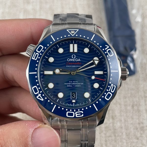 VS Factory Omega Seamaster Diver 300M 42mm Blue Wave Dial Blue Ceramic Bezel Stainless Steel Bracelet… — front product view