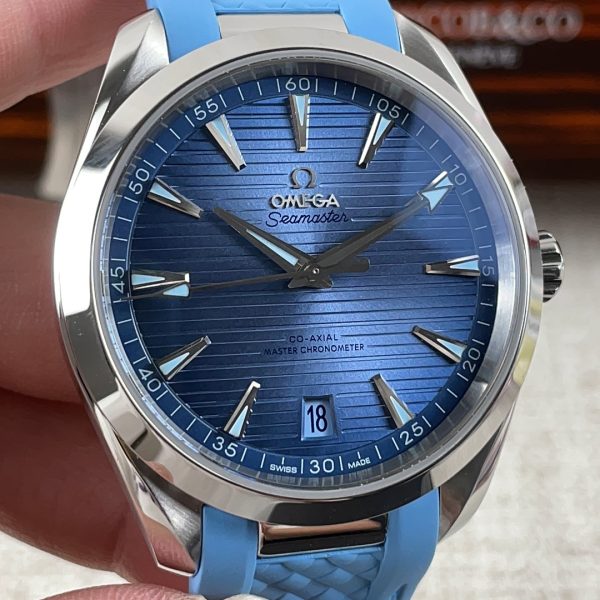 VS Factory Omega Seamaster Aqua Terra 150M 41mm Summer Blue Teak Dial Smooth Bezel Light Blue Rubber… — detail view 2