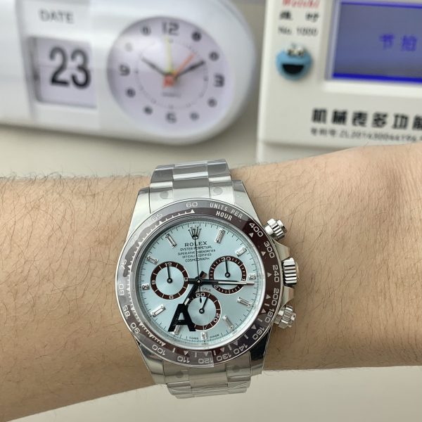 VS Factory Rolex Cosmograph Daytona “Platona” Ice Blue Baguette Diamond Dial (126506) — detail view 3