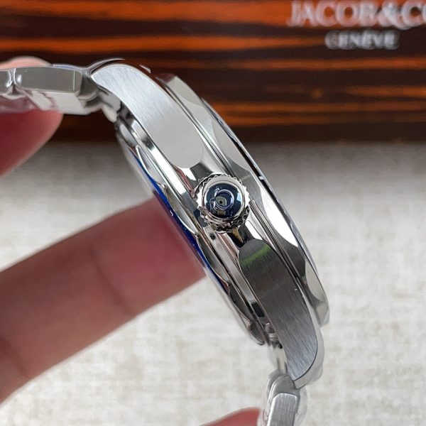VS Factory Omega Seamaster Diver 300M 42mm White Wave Dial Black Ceramic Bezel (210.30.42.20.04.001) — detail view 3