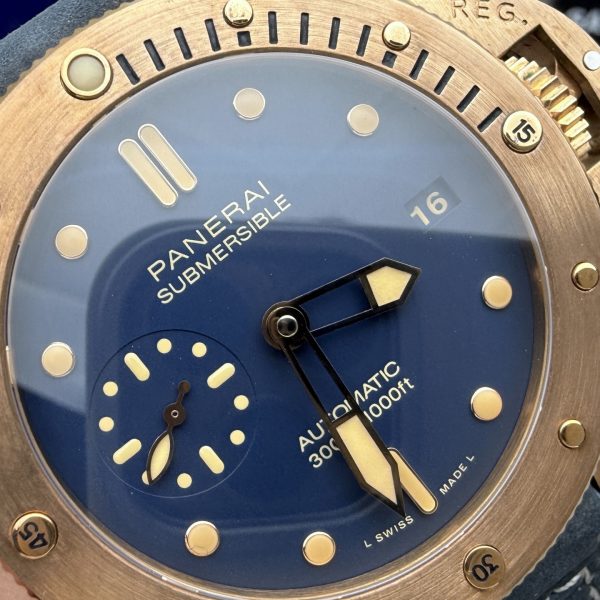 VS Factory Panerai Submersible 42mm Blue Dial Luminous Hour Markers and Dots Bronze Bezel (PAM01074) — detail view 8