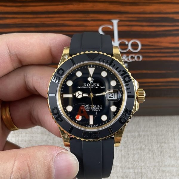 VS Factory Rolex Yacht-Master 42mm Yellow Gold Black Dial Ceramic Bezel Oysterflex Strap (226658) — detail view 2