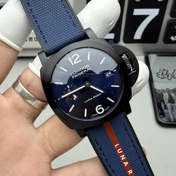 VS Factory Panerai Luminor Quaranta Luna Rossa 40mm PAM01408 — detail view 3