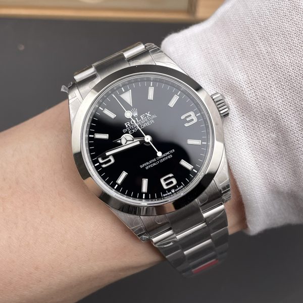 VS Factory Rolex Explorer 40mm Black “3-6-9” Dial Smooth Bezel Oyster Bracelet (224270) — detail view 2