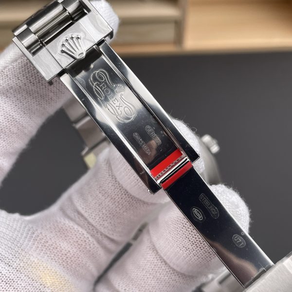 VS Factory Rolex Explorer 40mm Black “3-6-9” Dial Smooth Bezel Oyster Bracelet (224270) — detail view 7