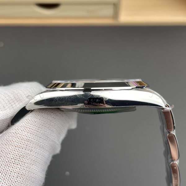 VS Factory Rolex Explorer 40mm Black “3-6-9” Dial Smooth Bezel Oyster Bracelet (224270) — detail view 6