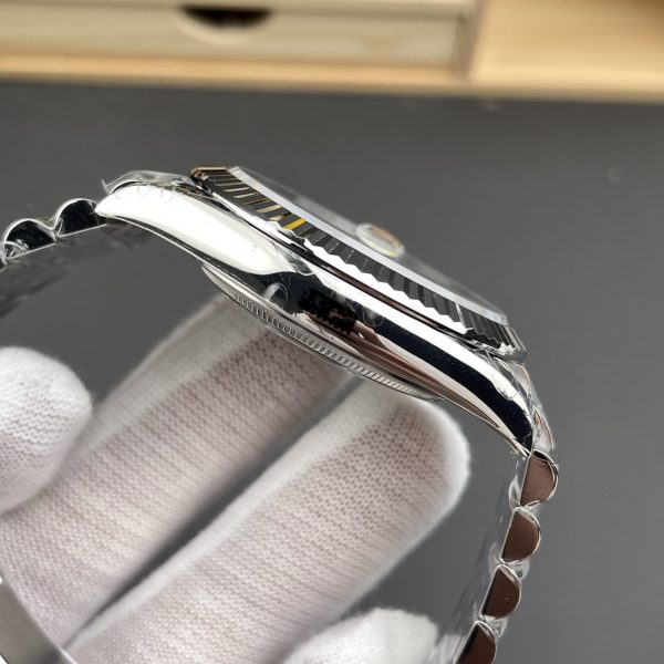 VS Factory Rolex Datejust 41mm Slate Grey”Wimbledon” Dial Fluted Bezel Jubilee Bracelet (126334) — detail view 6