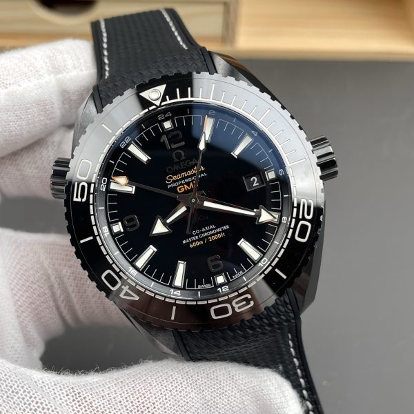 VS Factory Omega Seamaster Planet Ocean 600M GMT 45.5mm “Deep Black” (215.92.46.22.01.001) — detail view 2