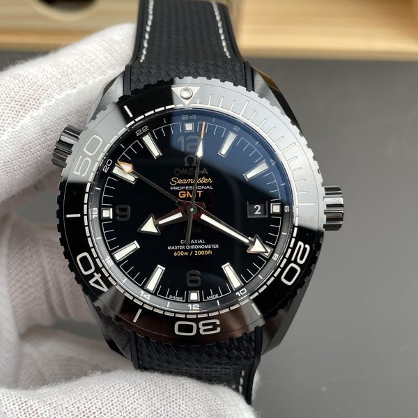 VS Factory Omega Seamaster Planet Ocean 600M GMT 45.5mm “Deep Black” (215.92.46.22.01.001) — detail view 1