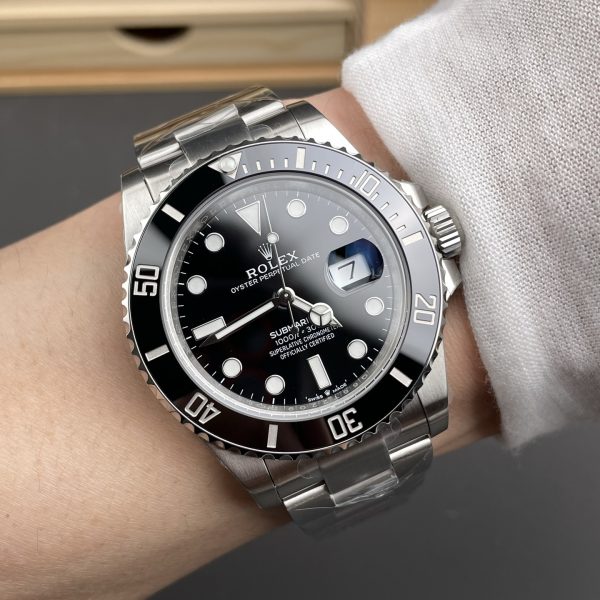 VS Factory Rolex Submariner Date “Black Submariner” 41mm (126610LN) — detail view 3