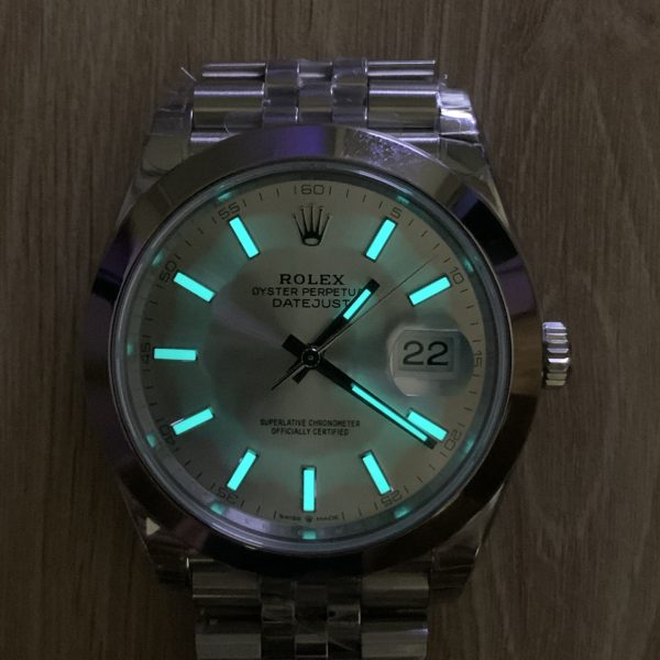 VS Factory Rolex Datejust 41mm Silver Sunburst Dial Smooth Bezel Jubilee Bracelet (126300) — detail view 7