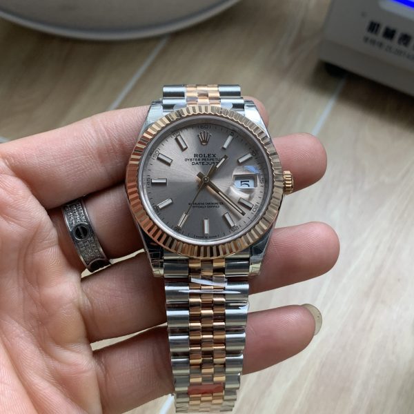 VS Factory Rolex Datejust 41mm Two-Tone Rose Gold Sunburst Slate Dial Jubilee Bracelet (126331) — front product view